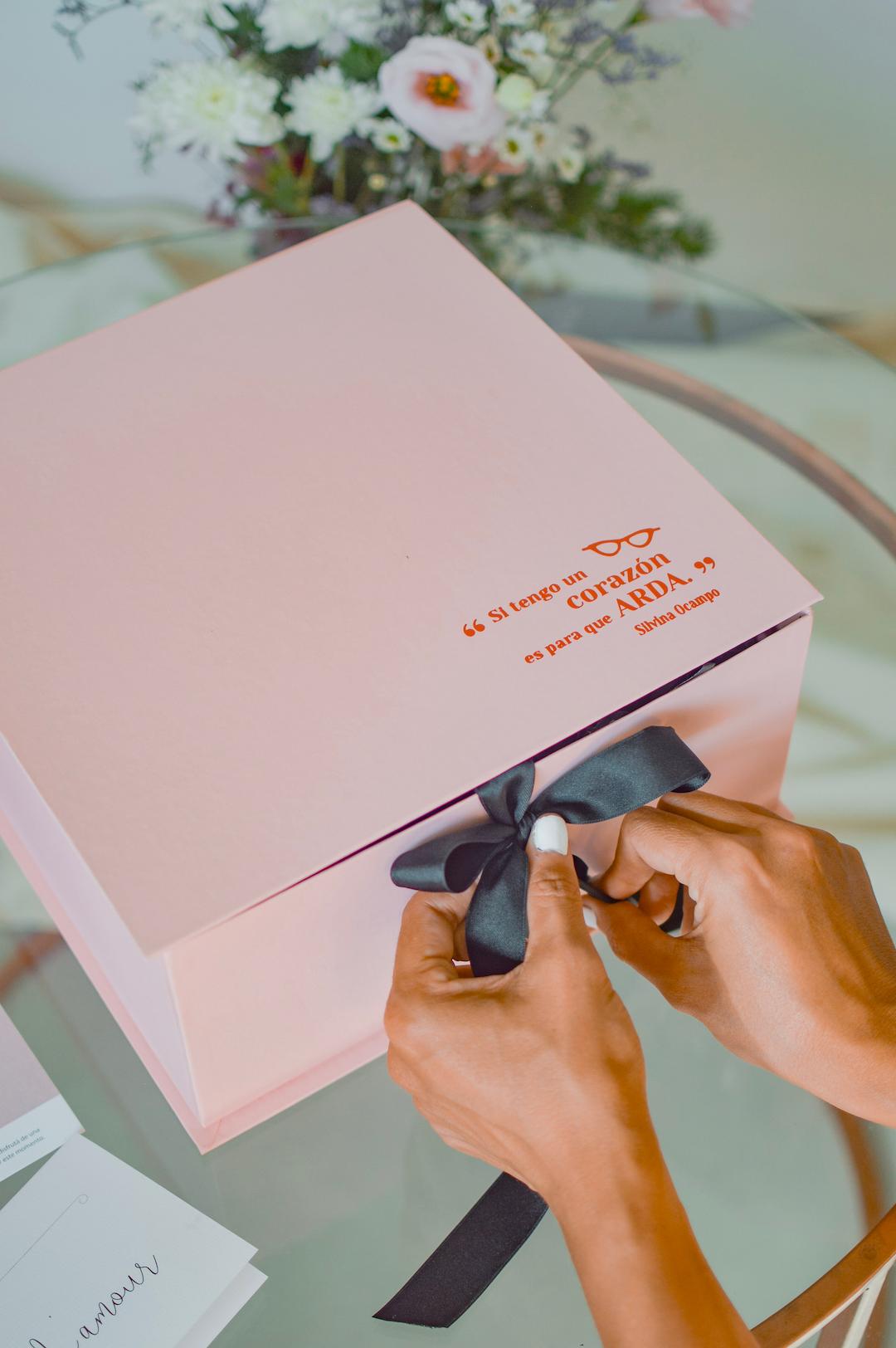 04-abracajabra-giftbox-silvina-regalos-romanticos-pareja-1