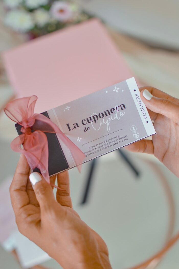 05-abracajabra-giftbox-silvina-regalos-romanticos-pareja-1-700x1053